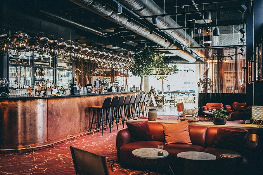 Restaurant/ Bar